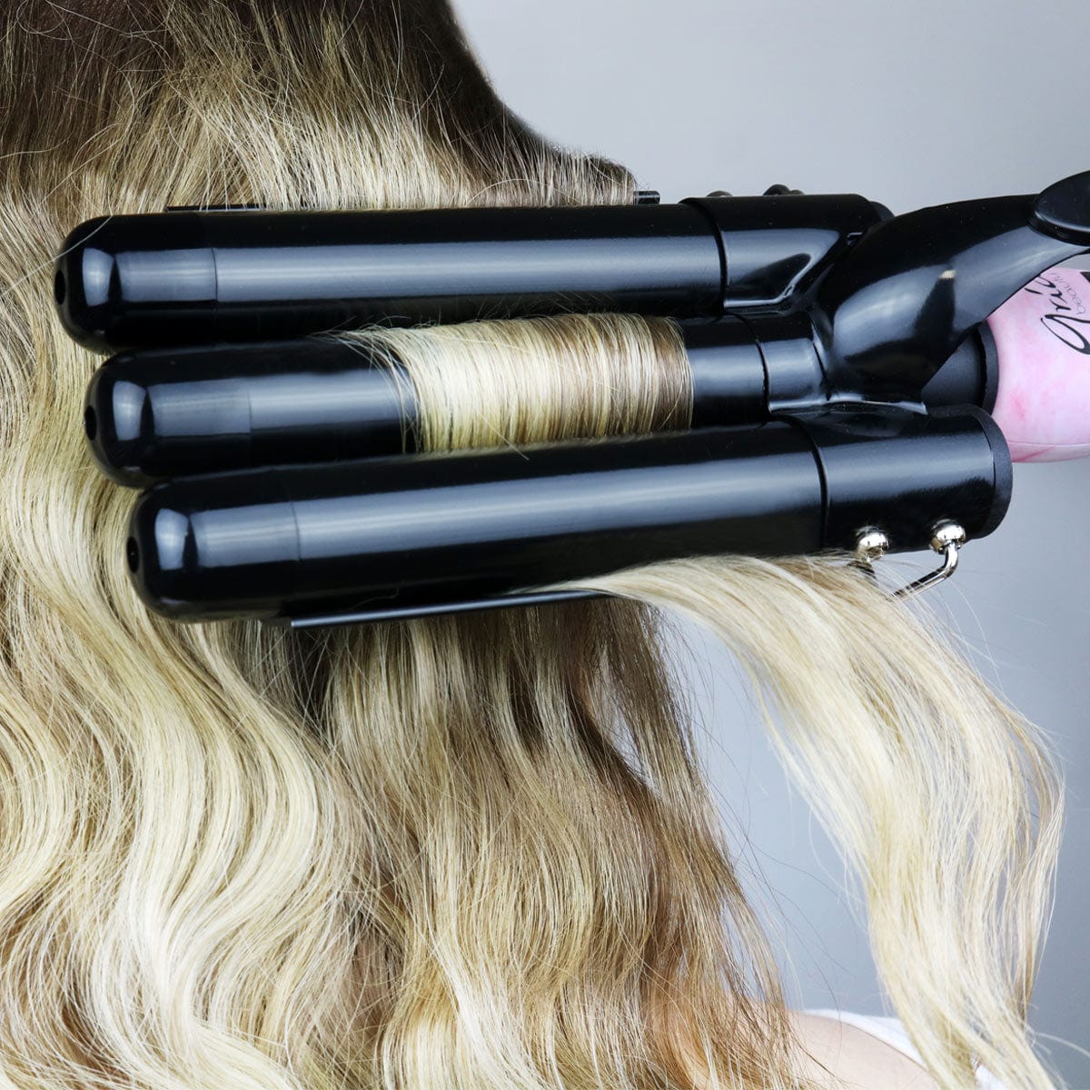 Aria Beauty The Babe Waver Barrel